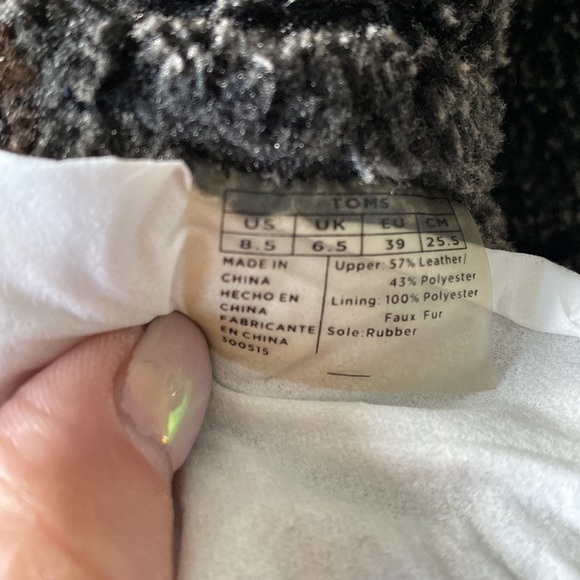 Tom’s winter boots - Picture 5 of 5